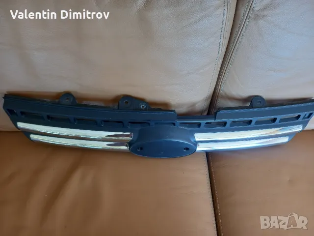 Решетка в предна броня за Киа / Kia Sportage, снимка 2 - Части - 50397434