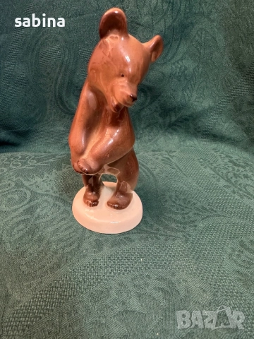 Статуетка „Кафяво мече стоящо“. ЛФЗ „Ломоносов“