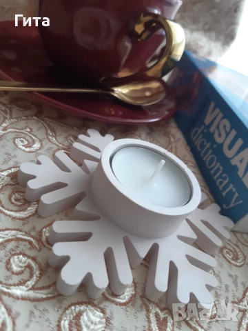 Коледни декорации в нежни, пастелни цветове