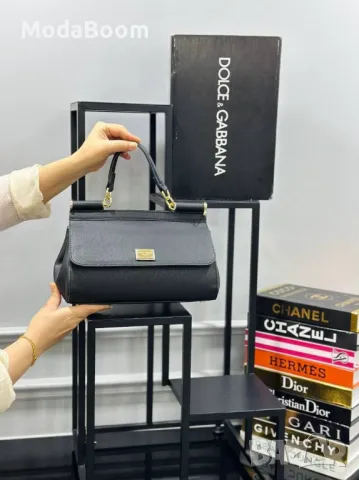 Dolce & Gabbana дамски чанти Различни цветове , снимка 9 - Чанти - 48885557