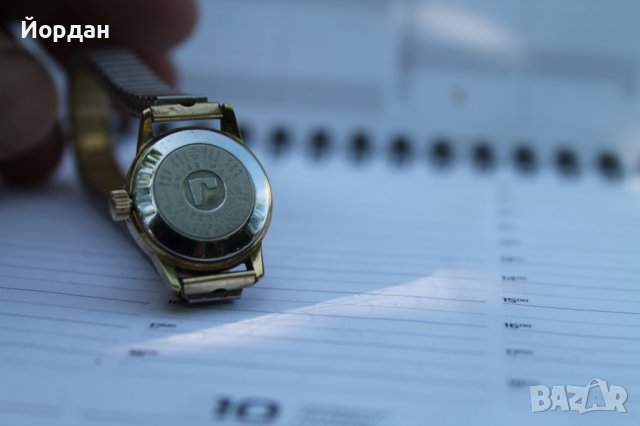 Швейцарски дамски часовник ''Roamer'' /Anfibio/ позлатен, снимка 10 - Дамски - 41435531