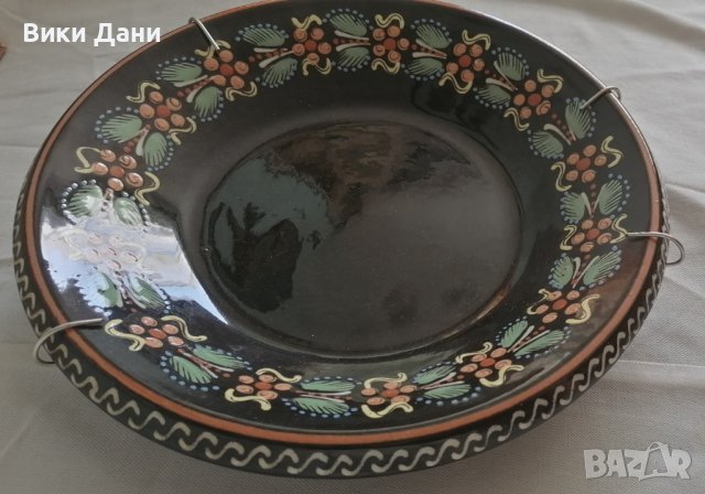 СТЕННА чиния Германия подпис на известна авторка с метално окачване, снимка 3 - Пана - 39914594