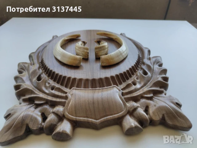 поставка за ловен трофей глиги от диво прасе с дърворезба , снимка 5 - Декорация за дома - 50921059