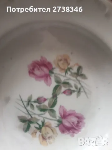 Чинии стар поцелан