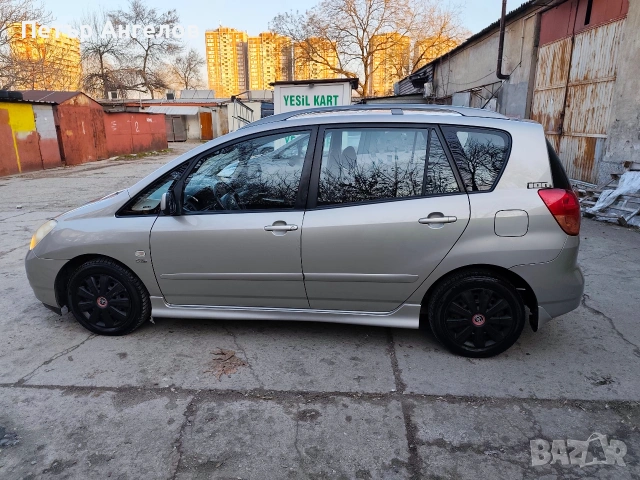 Toyota Corolla Verso 2.0 D-4D | НОВ съединител | Печка | Камера | ТОП, снимка 6 - Автомобили и джипове - 53282052