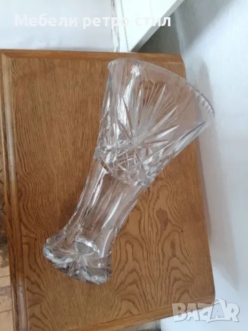 Голяма, масивна кристална ваза. Стилна, изчистена визия. Тежък и масивен кристал., снимка 6 - Други стоки за дома - 47876429