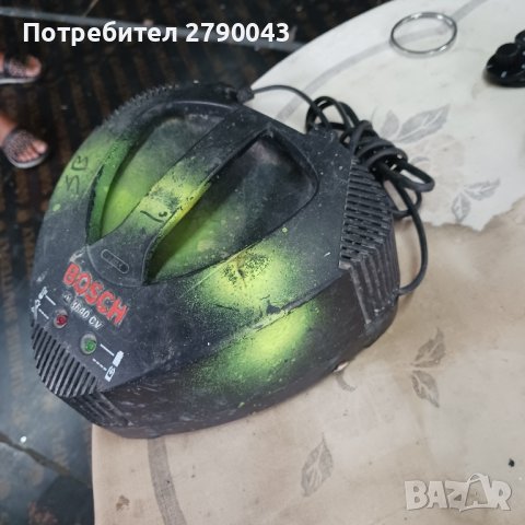 зарядно BOSCH, снимка 5 - Други инструменти - 41881579