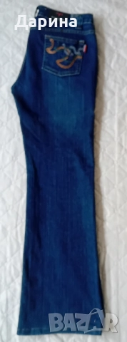 Дамски дънки, снимка 2 - Дънки - 43554218