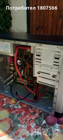 Настолен компютър Intel, снимка 6 - За дома - 52122011