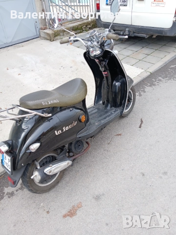 Продавам скутер, снимка 4 - Мотоциклети и мототехника - 52217526