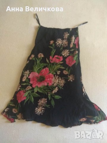 Къса черна пола с макове, снимка 2 - Поли - 34023891