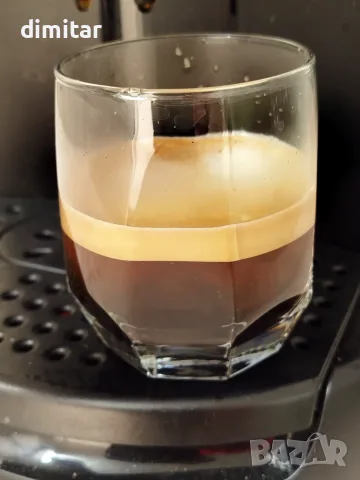Кафе машина за еспресо Delonghi , снимка 7 - Кафемашини - 55888757
