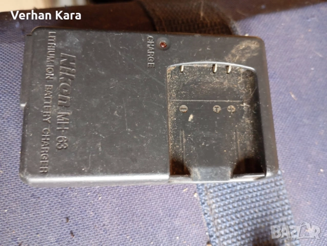 зарядни за камери