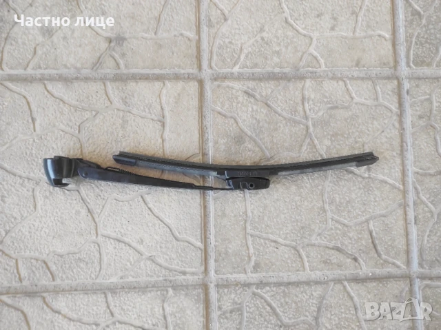 Рамо задна чистачка за VW комби с чистачка  Bosch, снимка 2 - Аксесоари и консумативи - 47172325