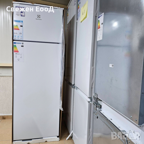 хладилник с камера ELEKTROLUX ST281F 