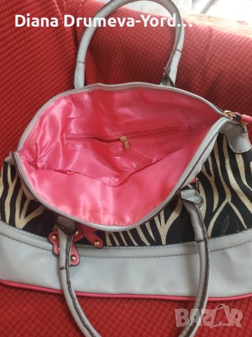 дамска чанта , снимка 2 - Чанти - 42342347