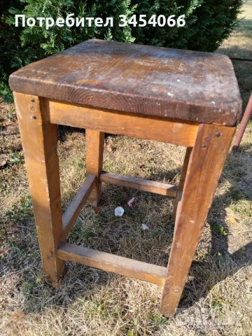 Старо дървено столче. , снимка 1