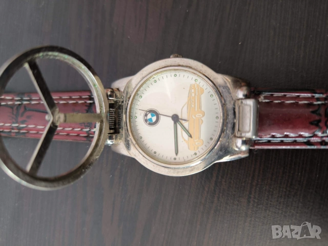 Часовник с предпазен капак