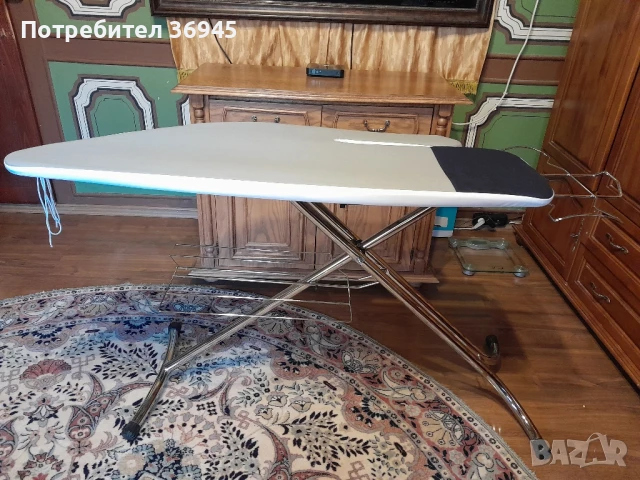 Нова, професионална дъска за гладене