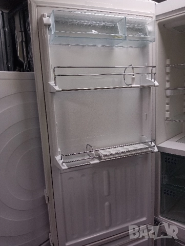 Комбиниран хладилник с фризер Liebherr Made in Germany 2 години Гаранция!, снимка 2 - Хладилници - 52396493