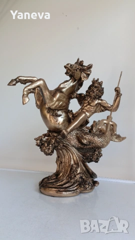 Посейдон древногръцки бог на моретата, океаните, земетресенията и конете.