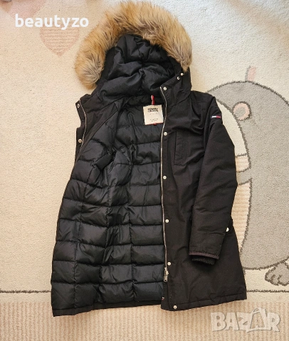 Дамско зимно яке Tommy Hilfiger, снимка 3 - Якета - 53276975