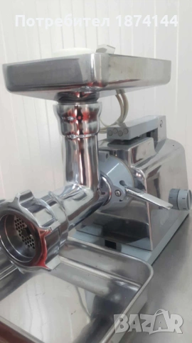 Професионална месомелачка 