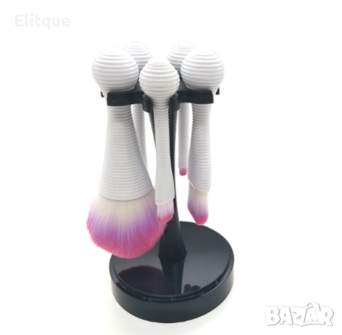 Пет броя козметични четки в удобна кутия HZS45, снимка 4 - Други - 52830528