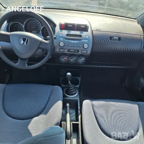 Honda Jazz  1.4 i 2004 , снимка 6 - Автомобили и джипове - 47811589