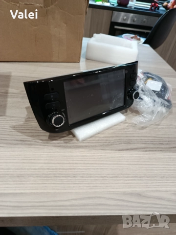 Чисто нова навигация , снимка 2 - Навигация за кола - 52578279