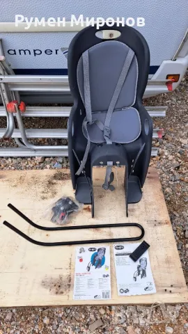 Продавам детска седалка за велосипед.