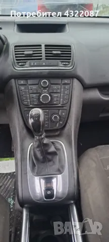 Салон, кори на вратите, табло, километраж -Meriva B 1.4 100p.s., снимка 8 - Части - 48814674