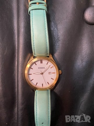 Дамски часовник Fossil, снимка 2 - Дамски - 34094644