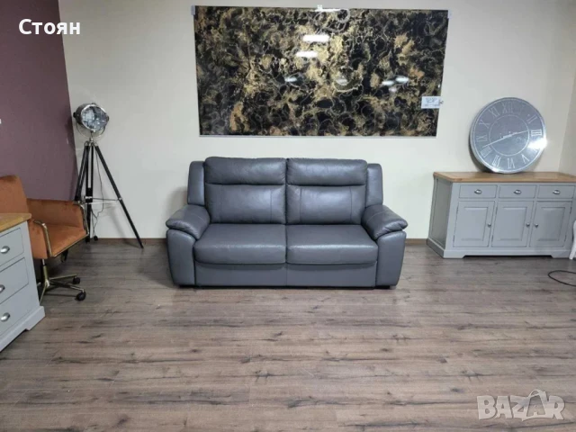 Сив кожен диван тройка с функция сън