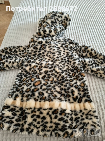 Продавам две детски якета, едното е на марката DKNY.Размер 110-116см, снимка 2 - Детски якета и елеци - 53746369