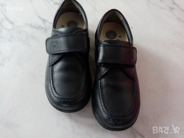 Официални черни обувки Chicco, снимка 1 - Детски обувки - 35902234
