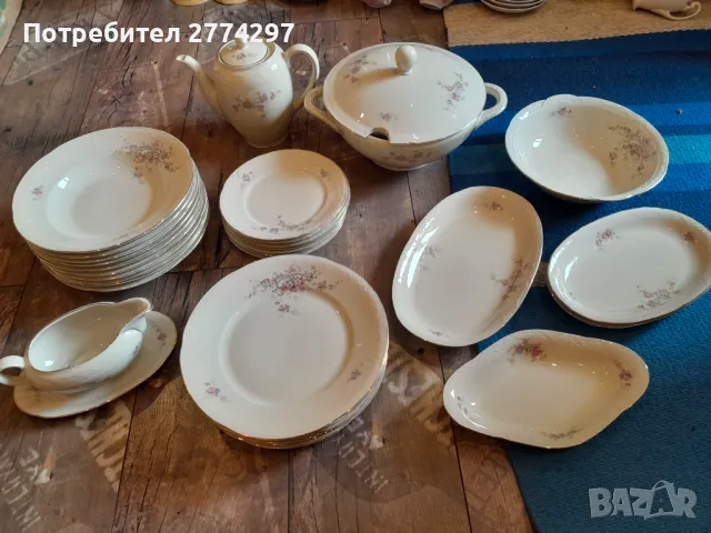 Порцеланов винтидж сервиз за хранене, снимка 1