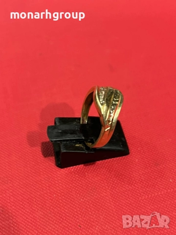 Златен пръстен, снимка 2 - Пръстени - 52796502