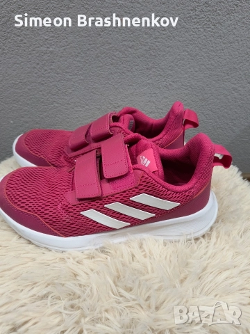 Дамски маратонки Адидас , снимка 2 - Маратонки - 52640485