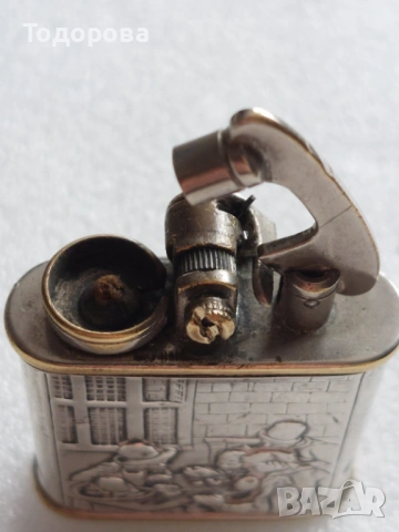 Много рядък модел на стара сребърна запалка, снимка 14 - Антикварни и старинни предмети - 53606508