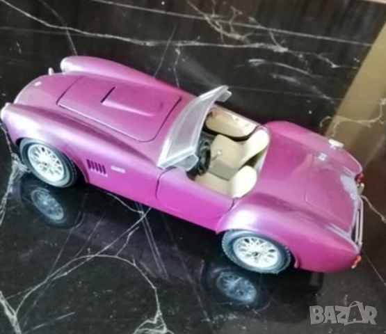 Колекционен мини модел на Ford Burago Cobra 427