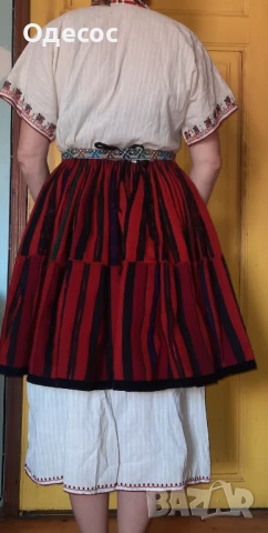 Автентична носия от Северозападна България., снимка 5 - Антикварни и старинни предмети - 50998075