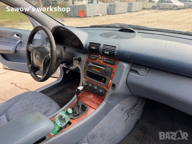 Мерцедес ц220, снимка 11 - Автомобили и джипове - 53486796