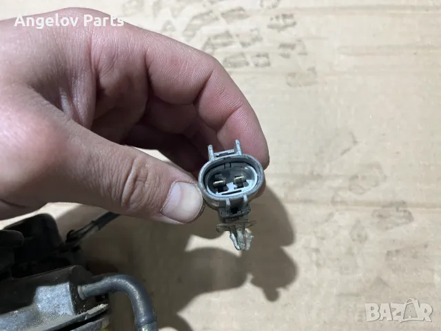 Стойката на горивния филтър за Toyota Avensis T25 2.0 D-4D, снимка 4 - Части - 49020135