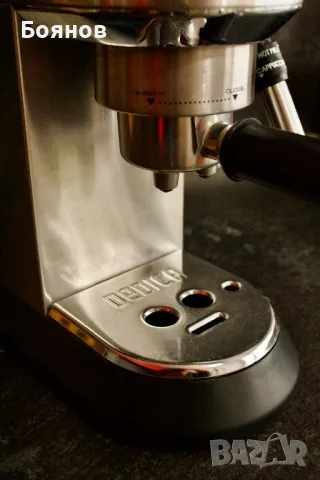 Кафемашина Delonghi Dedica, снимка 3 - Кафемашини - 49702797