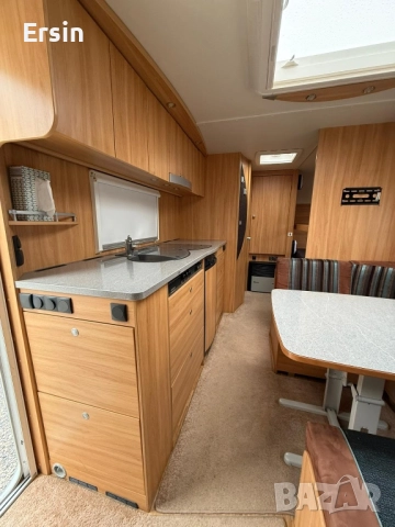 Каравана Dethleffs 550 TK Година : 2011 Спални места : 4+1 , снимка 11 - Каравани и кемпери - 52171598