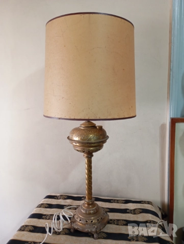 Винтидж настолна лампа, снимка 2 - Настолни лампи - 52537551