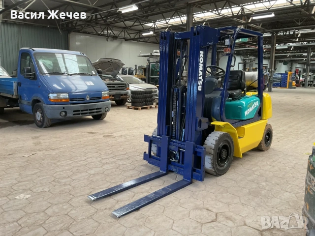 Газокар Komatsu FG25T, снимка 10 - Индустриална техника - 53541221