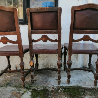 Ретро дървени столове с дърворезба и кожена седалка и облегалка , снимка 2 - Столове - 44684909