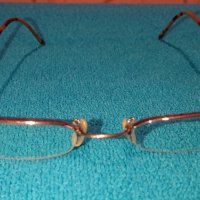 Calvin Klein
очила , снимка 3 - Слънчеви и диоптрични очила - 42165988